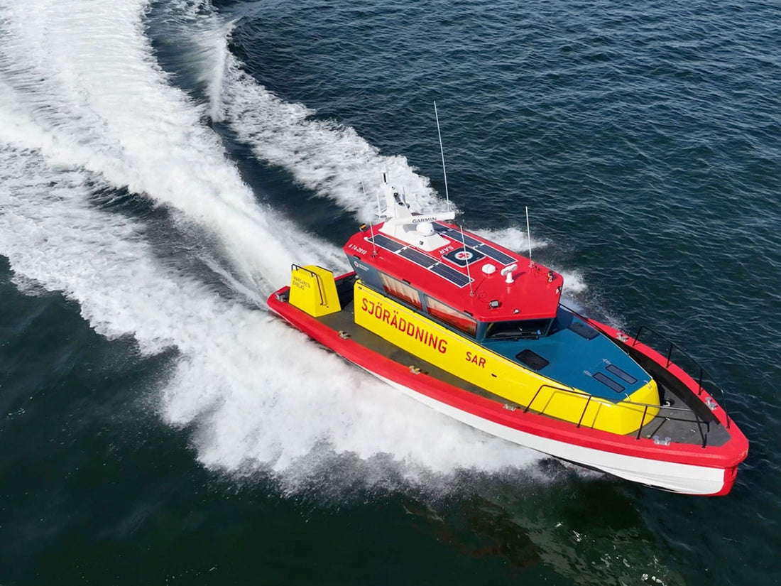Integrated hydraulics for next-generation rescue boats